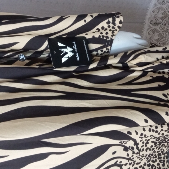 ⚡4/$15 Cold shoulder woman's blouse - Picture 5 of 6